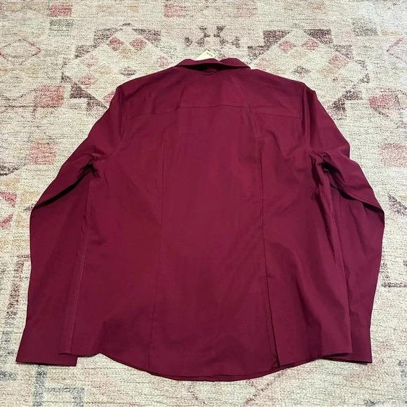 NWT Eddie Bauer maroon wrinkle resistant button down size XL - Picture 5 of 11